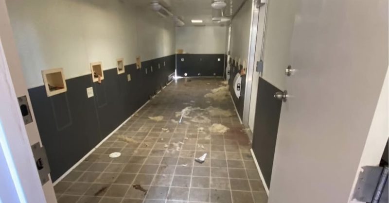 empty laundry trailer